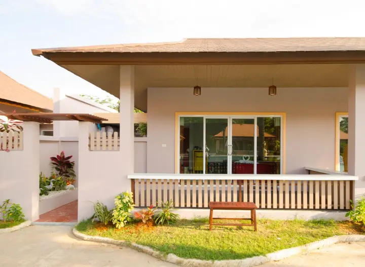 Чумпхон: Pueanjai Resort and Restuarant