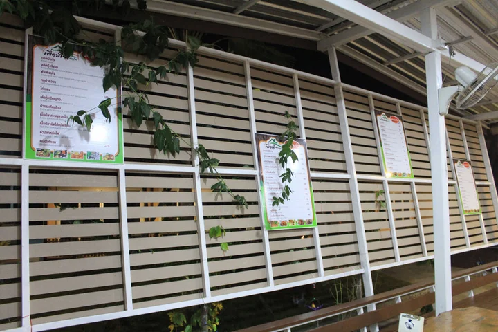 Чумпхон: Pueanjai Resort and Restuarant