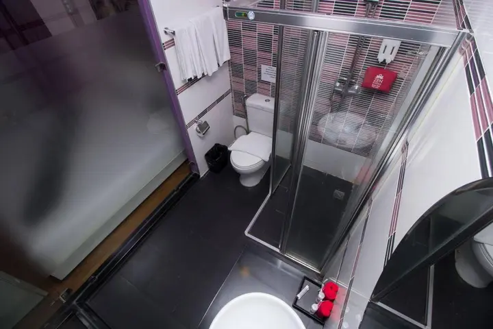 Бангкок: ZEN Rooms Soi Than Tawan