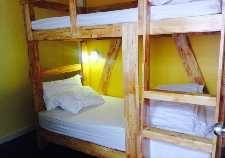 Прачуапкхирикхан: De Hostel
