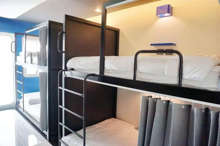 Кату: BearPacker Patong Hostel
