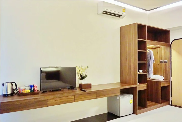 Кату: BearPacker Patong Hostel