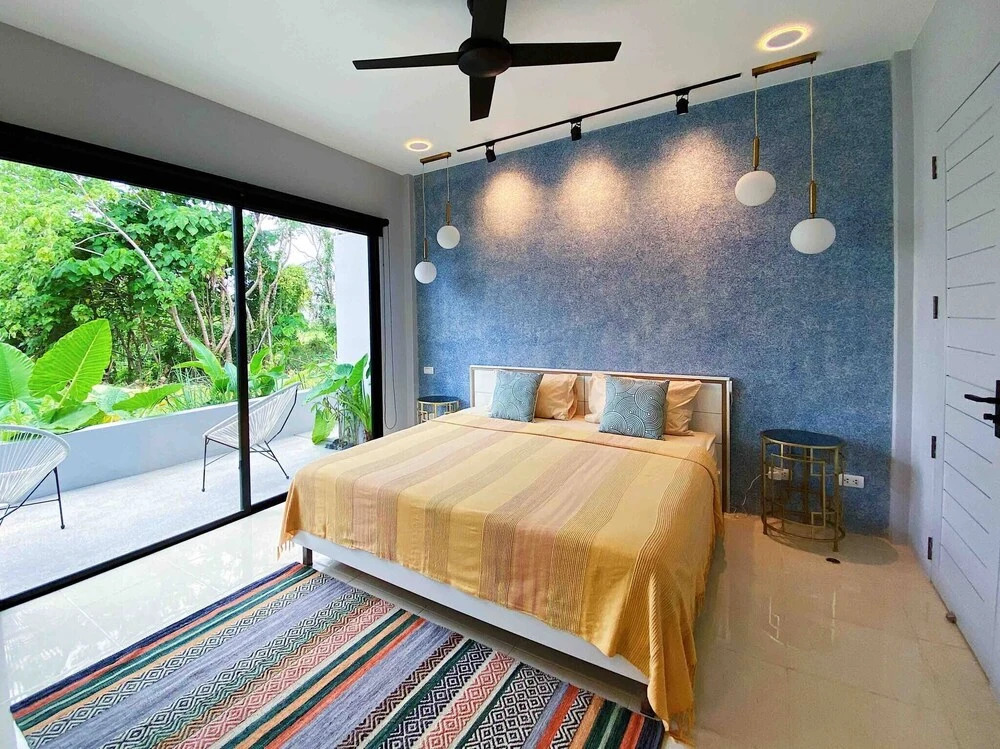 Тхаланг: Stylish 3br Pool Villa Walk to Beautiful Naiyang Beach