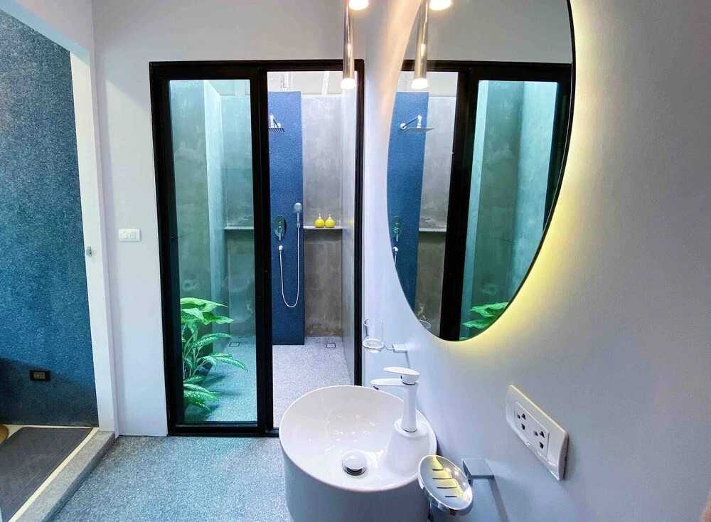 Тхаланг: Stylish 3br Pool Villa Walk to Beautiful Naiyang Beach