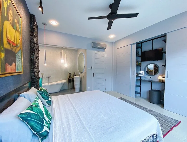 Тхаланг: Stylish 3br Pool Villa Walk to Beautiful Naiyang Beach