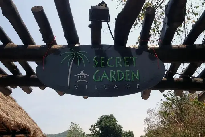 Остров Тау: Secret Garden Village