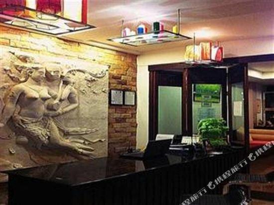Кату: Athome Hotel @Nanai 8