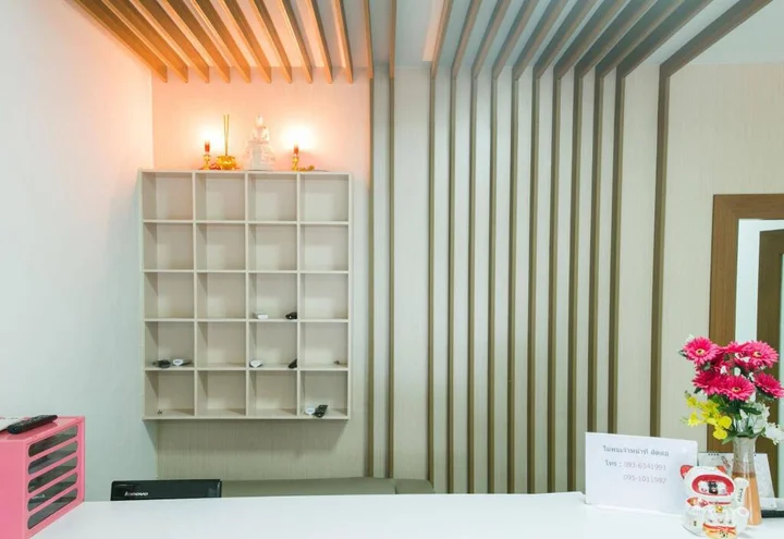 Сураттхани: Cheaper Room