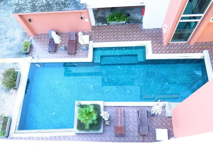 Кату: 6 39 -2bedroom 2baths 1 km Walking to Patong Beach