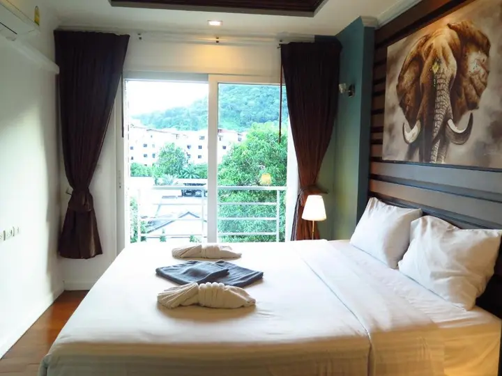 Кату: 6 39 -2bedroom 2baths 1 km Walking to Patong Beach