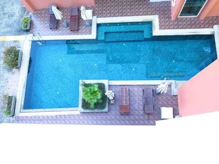 Кату: 6 39 -2bedroom 2baths 1 km Walking to Patong Beach