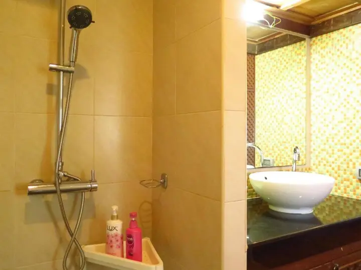Кату: 6 39 -2bedroom 2baths 1 km Walking to Patong Beach