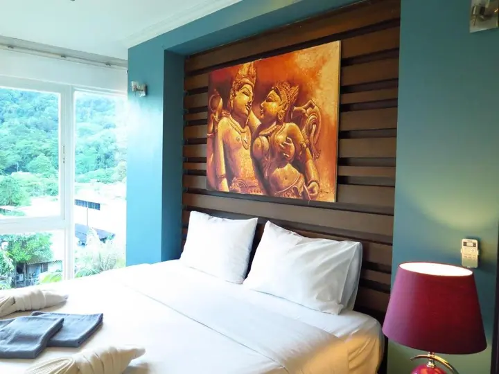 Кату: 6 39 -2bedroom 2baths 1 km Walking to Patong Beach