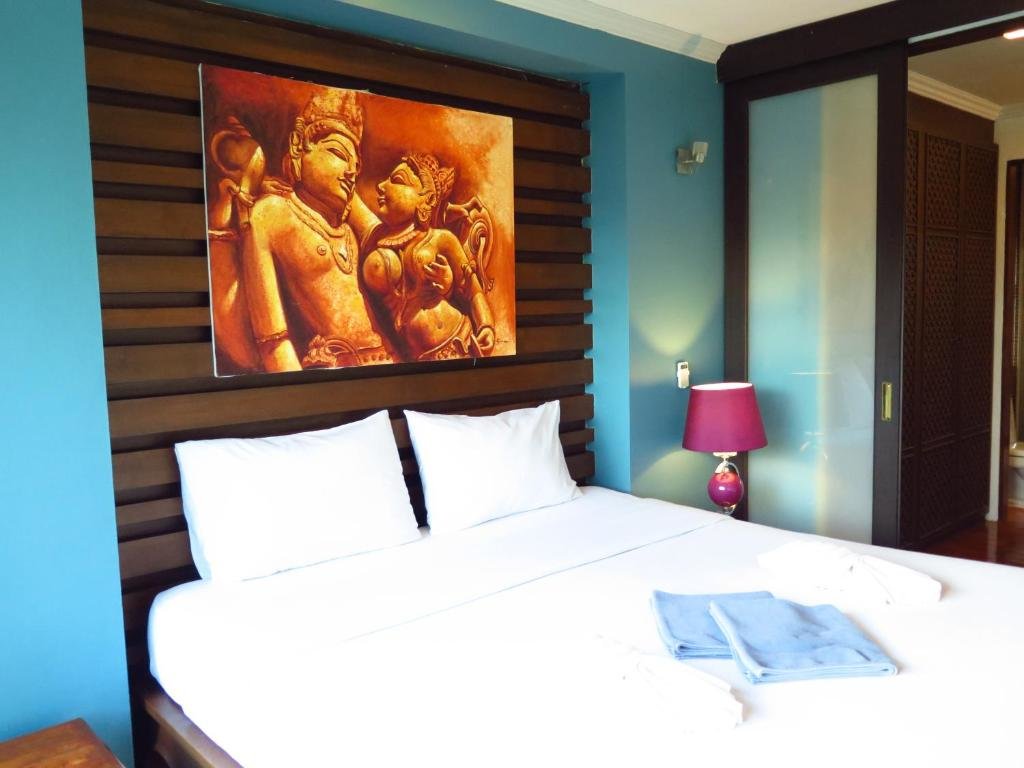 Кату: 6 39 -2bedroom 2baths 1 km Walking to Patong Beach