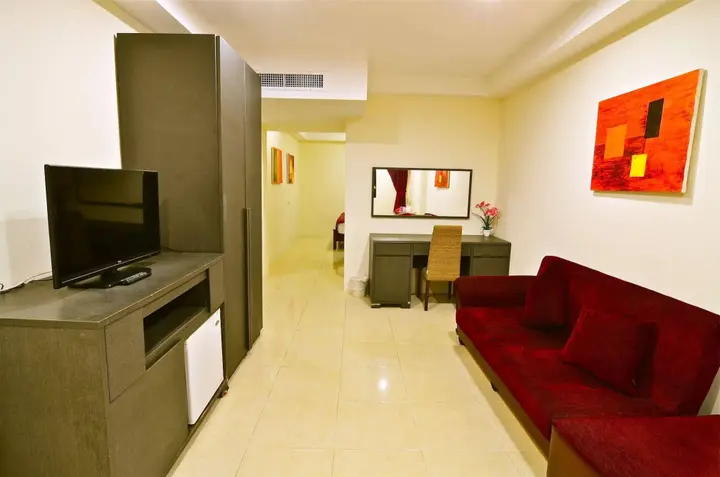 Кату: Square One Hotel Patong