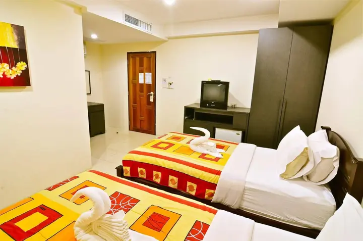 Кату: Square One Hotel Patong