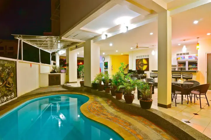 Кату: Square One Hotel Patong