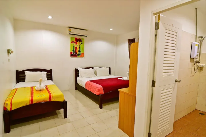 Кату: Square One Hotel Patong