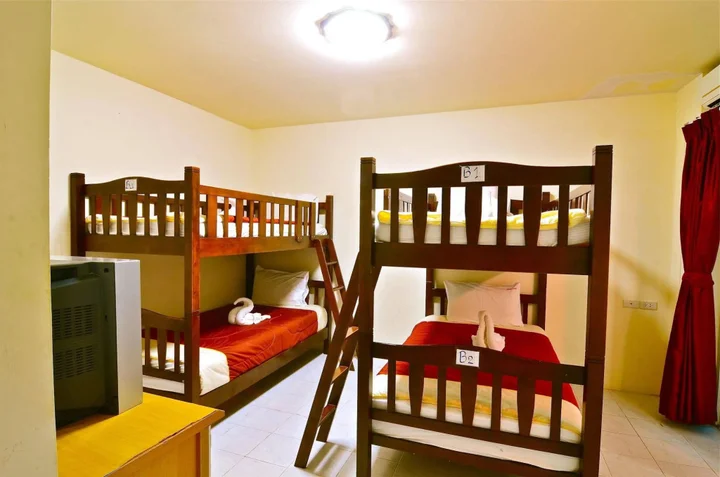 Кату: Square One Hotel Patong