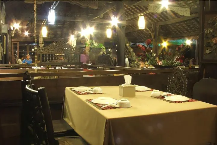 Мае-Он: Tharnthong Lodges