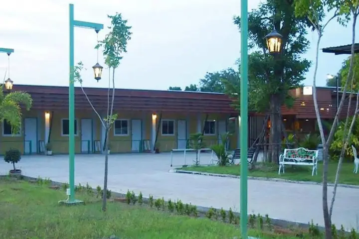 Нанг-Ронг: Punnada Resort