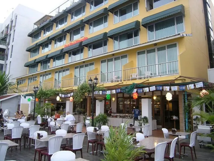 Бангкок: New Siam Riverside