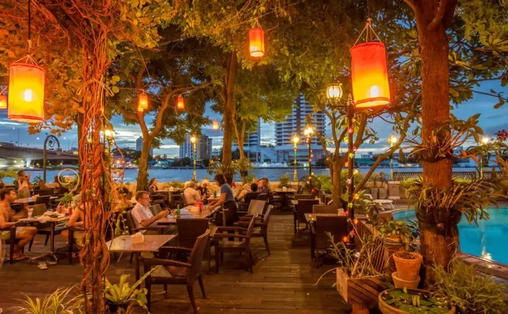 Бангкок: New Siam Riverside