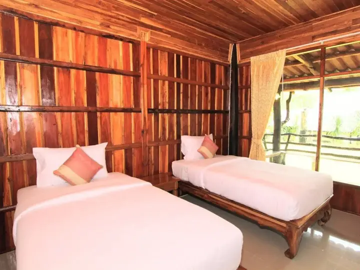 Канчанабури: Tamarind Home Resort