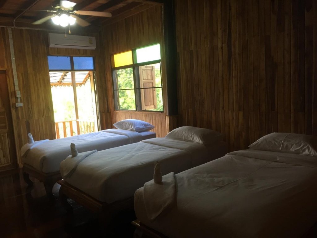 Канчанабури: Tamarind Home Resort