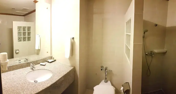Паттайя: Dynasty Inn Pattaya