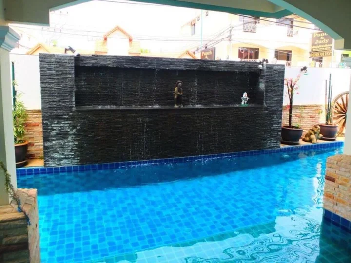 Паттайя: The Caddy Shack Inn