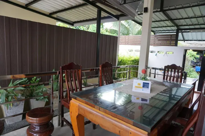 Лансака: Phumipat Resort Thungsong