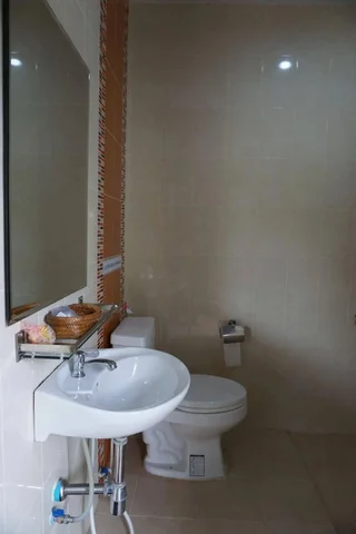 Лансака: Phumipat Resort Thungsong