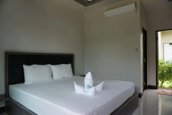 Лансака: Phumipat Resort Thungsong