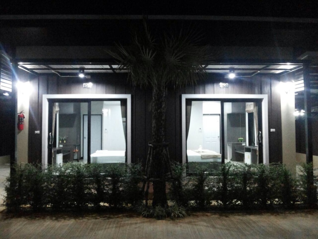 Лансака: Phumipat Resort Thungsong