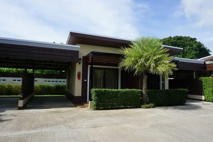 Лансака: Phumipat Resort Thungsong