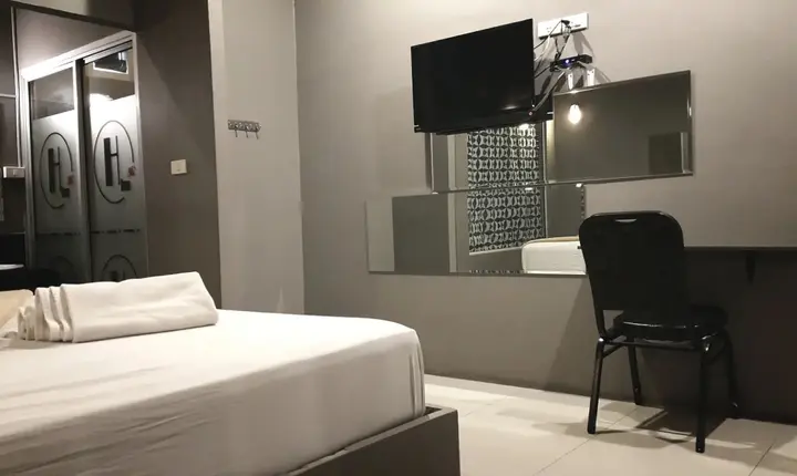 Сирача: Heaven Inn