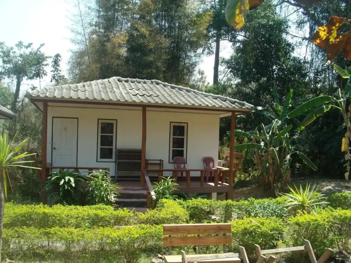 Паи: Poon Resort