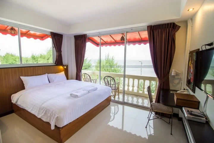 Чаам: Banmai Cha-am Hostel