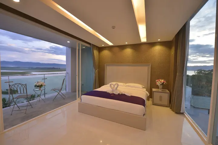 Пхаяу: Phuglong Hotel