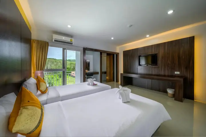 Тхаланг: Naiyang Place Phuket Airport