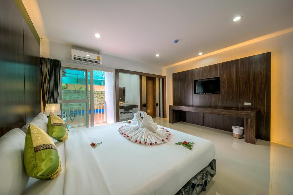 Тхаланг: Naiyang Place Phuket Airport