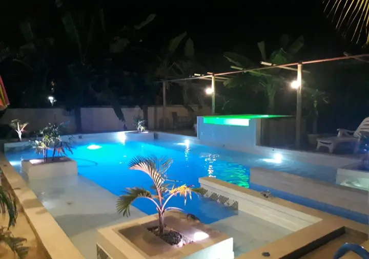 Тхаланг: Oyo 1117 Phuket Airport Suites