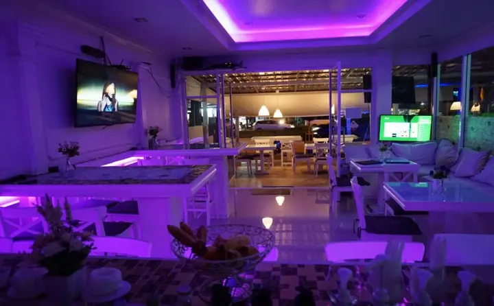 Тхаланг: Oyo 1117 Phuket Airport Suites