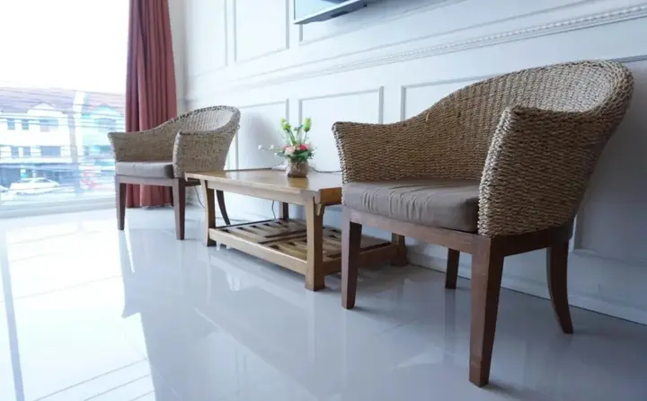 Тхаланг: Oyo 1117 Phuket Airport Suites
