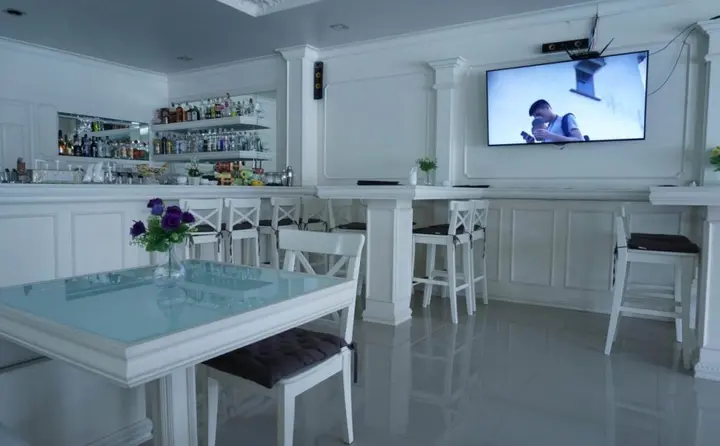 Тхаланг: Oyo 1117 Phuket Airport Suites