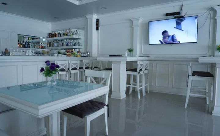 Тхаланг: Oyo 1117 Phuket Airport Suites