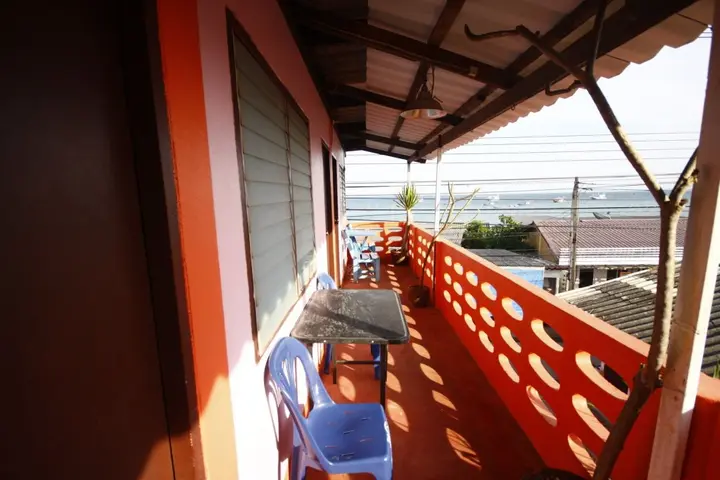 Ко-Лан: Baan Plasai Koh Larn