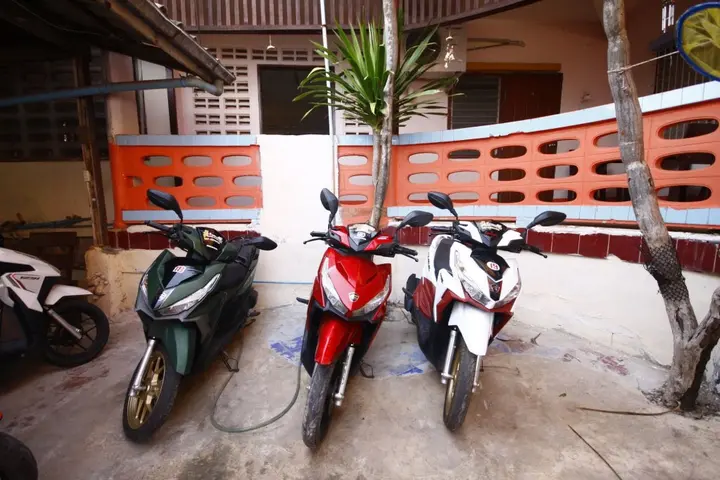 Ко-Лан: Baan Plasai Koh Larn