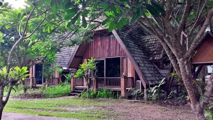 Паи: Ruan Mai Hom KINIMAN